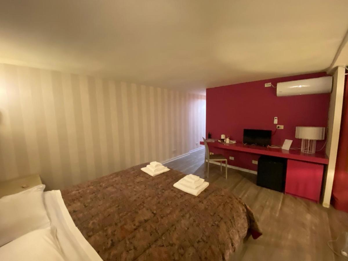 Dante'S Room By Apulia Accommodation Bari Dış mekan fotoğraf